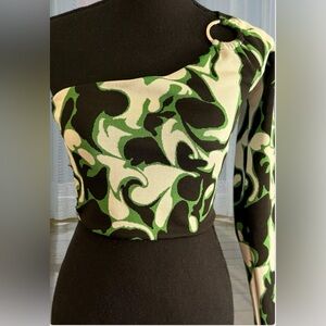 Zara Stylish One-Shoulder Green and Black  Top size M new with tag - long sleeve